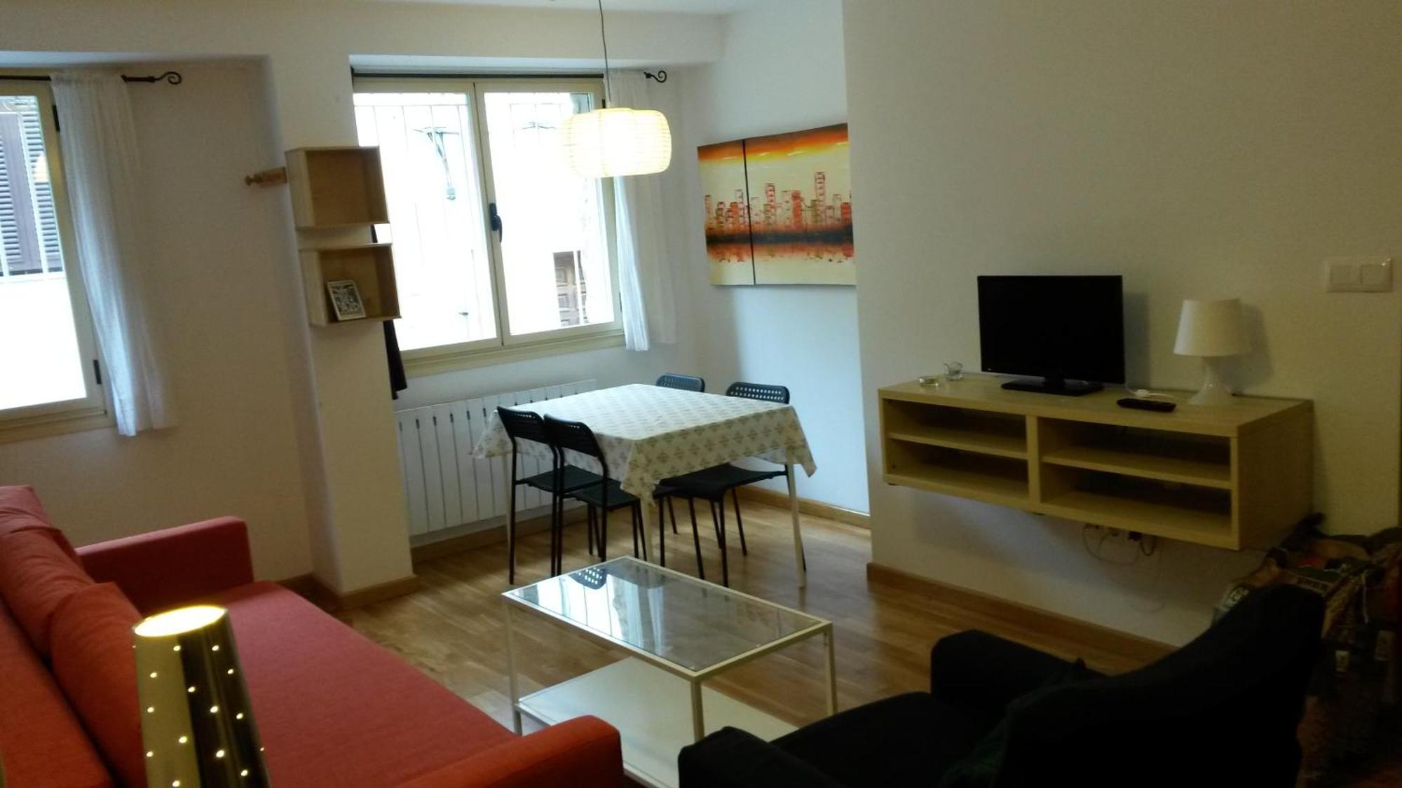 Apartamentos El Camino Villafranca Del Bierzo Exteriér fotografie