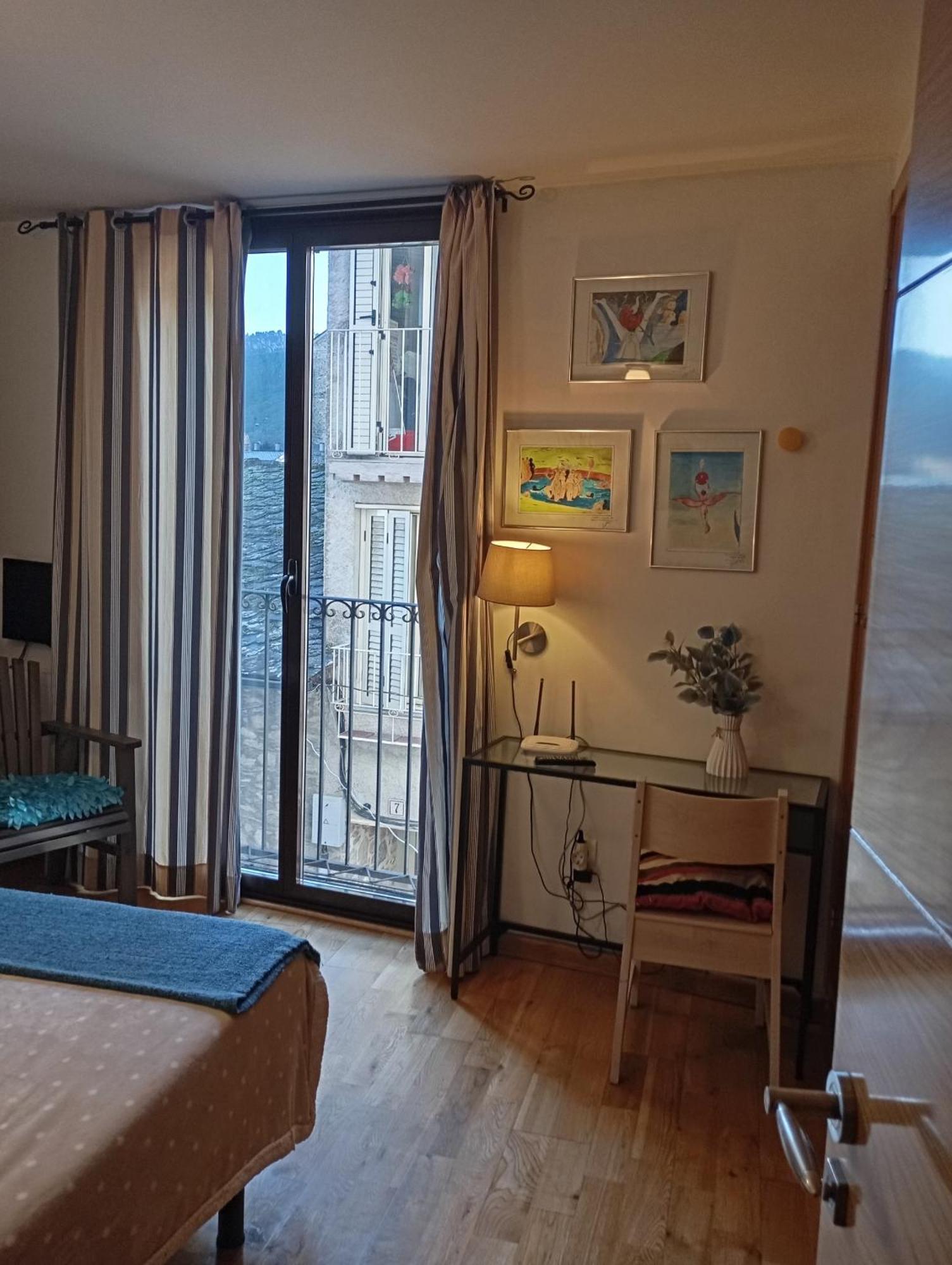 Apartamentos El Camino Villafranca Del Bierzo Exteriér fotografie